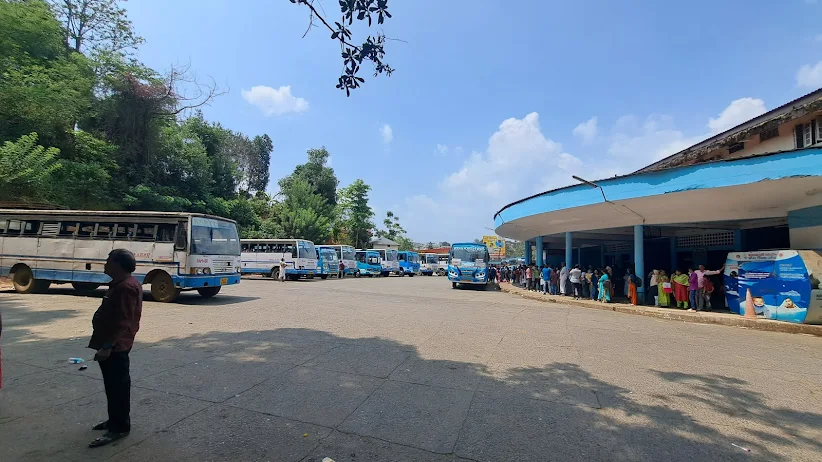 Waynad ksrtc bus stand Manthavady Old ld Bus Stand