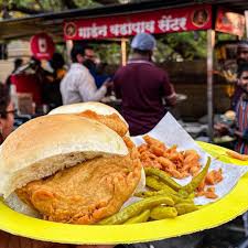 best food restaurants in Pune – Garden Vadapav